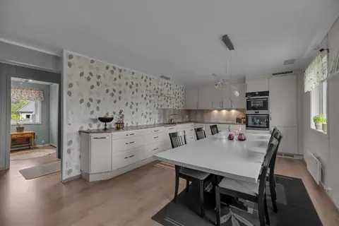 Langdalsveien 3, Oteren
