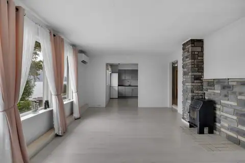 Middagsbuktveien 1108, Storsteinnes