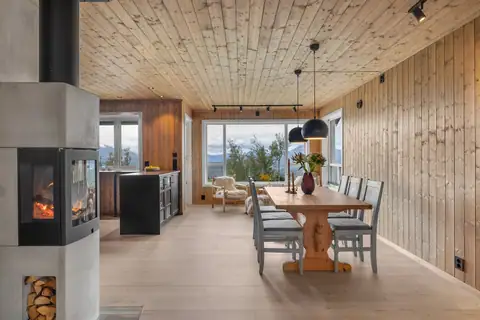 Blokkebærveien 10, Moen