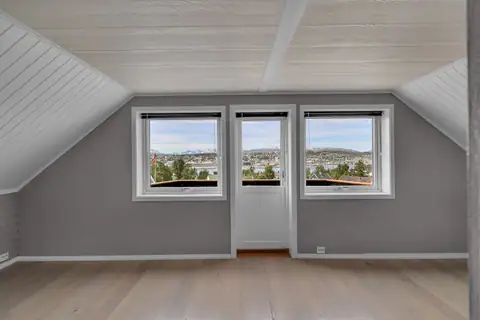 Risøyvegen 3, Tromsdalen