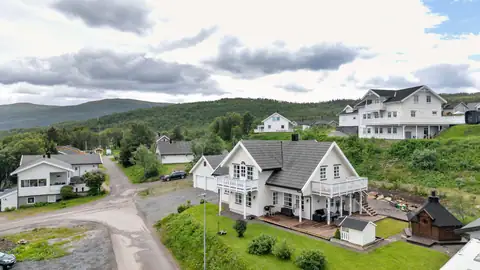 Steinnesvegen 8, Krokelvdalen